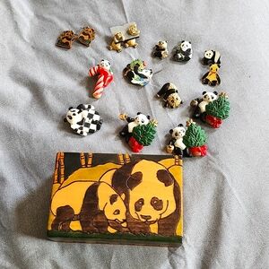 Panda Explosion Pins Jewelry Box and Earrings